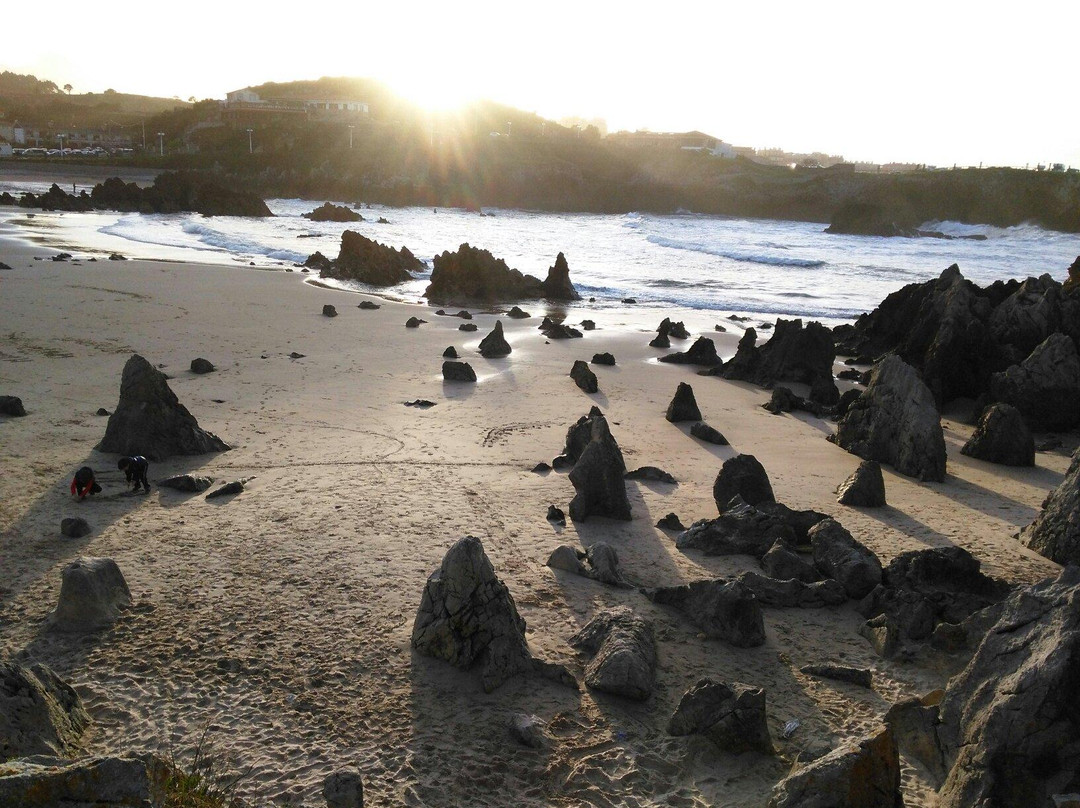 Playa de Toro-利亚内斯必去景点