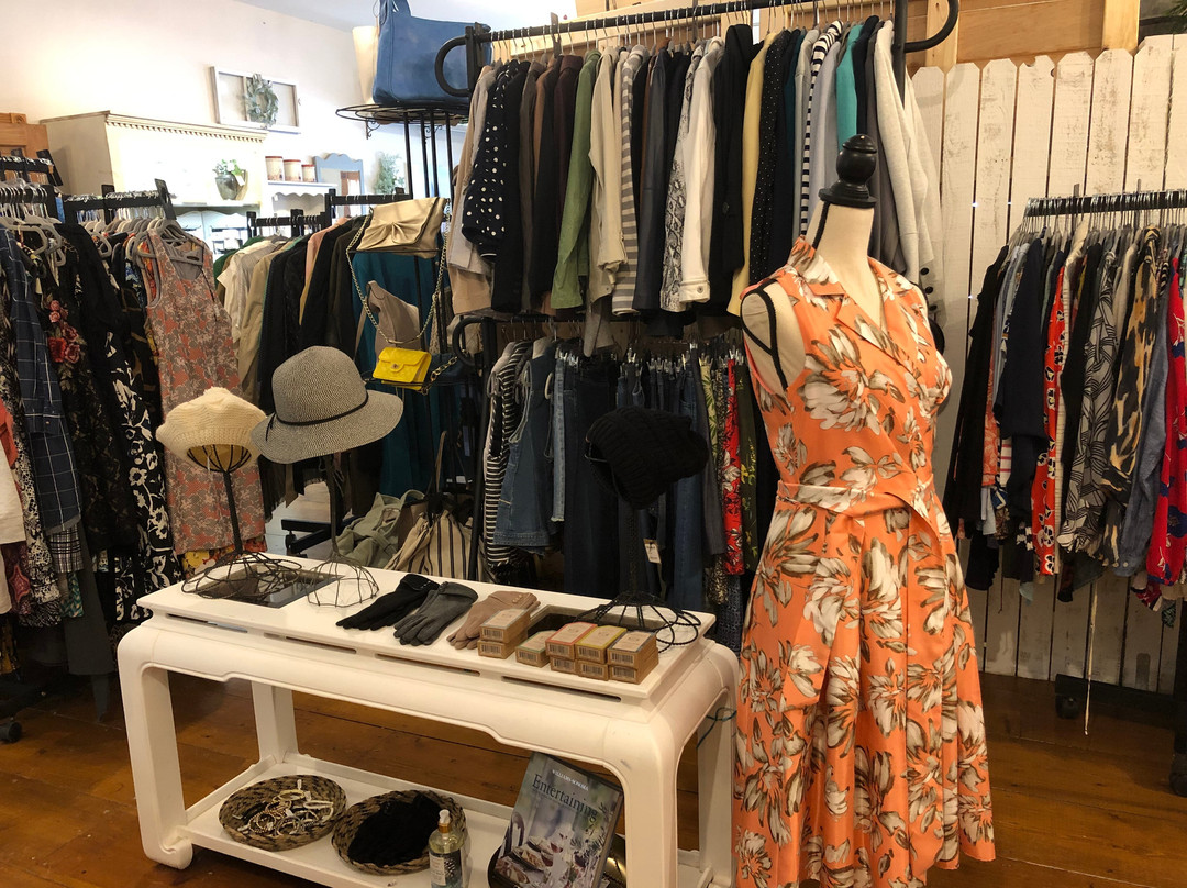 Holton旅游景点-The Porch & Co.