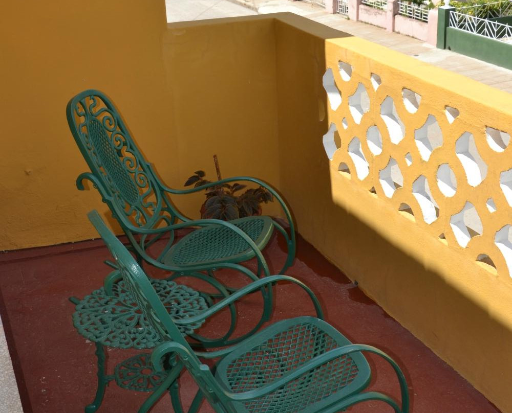 Casa Consuelo, Lourdes y Alvaro主图