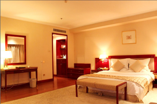 潍坊国际金融大酒店（世界风筝广场世纪泰华购物广场店）主图