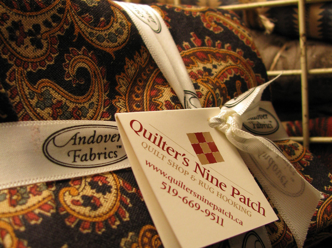 Quilter's Nine Patch Quilt Shop景点图片