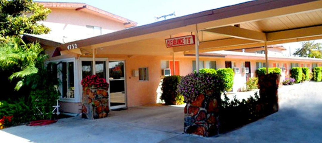 Don's Turf Motel-Los Alamitos主图