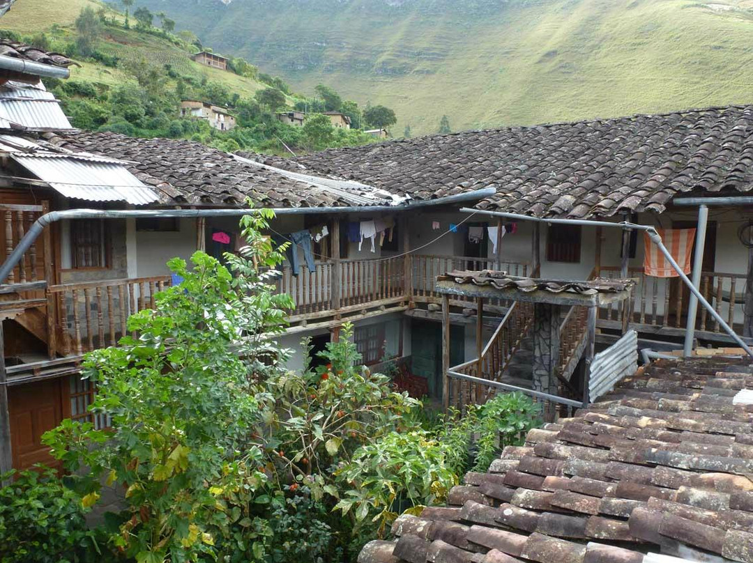 Leymebamba酒店住宿-Laguna de los Condores