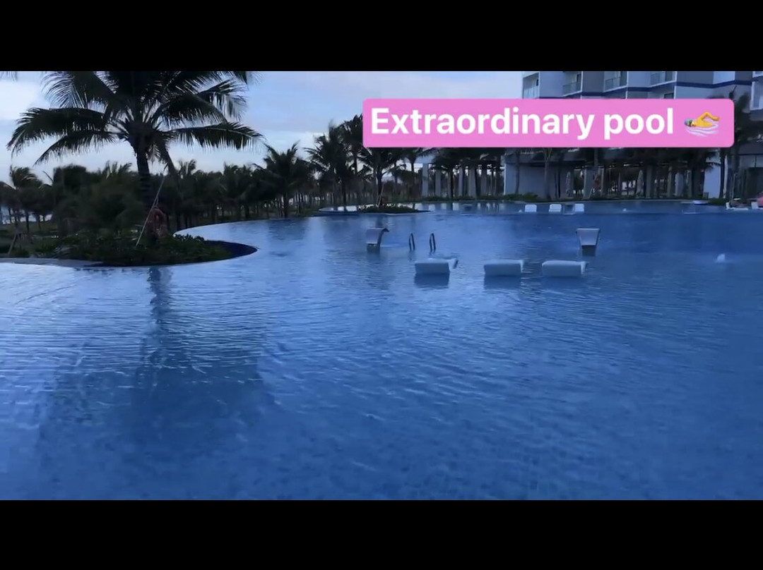 The Empyrean Cam Ranh Beach Resort