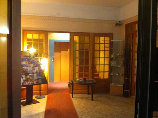Hotel des Allees主图