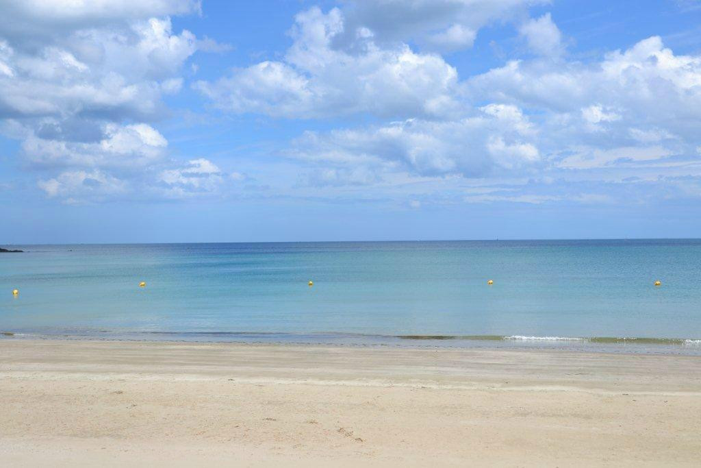 Rosaires Beach景点图片