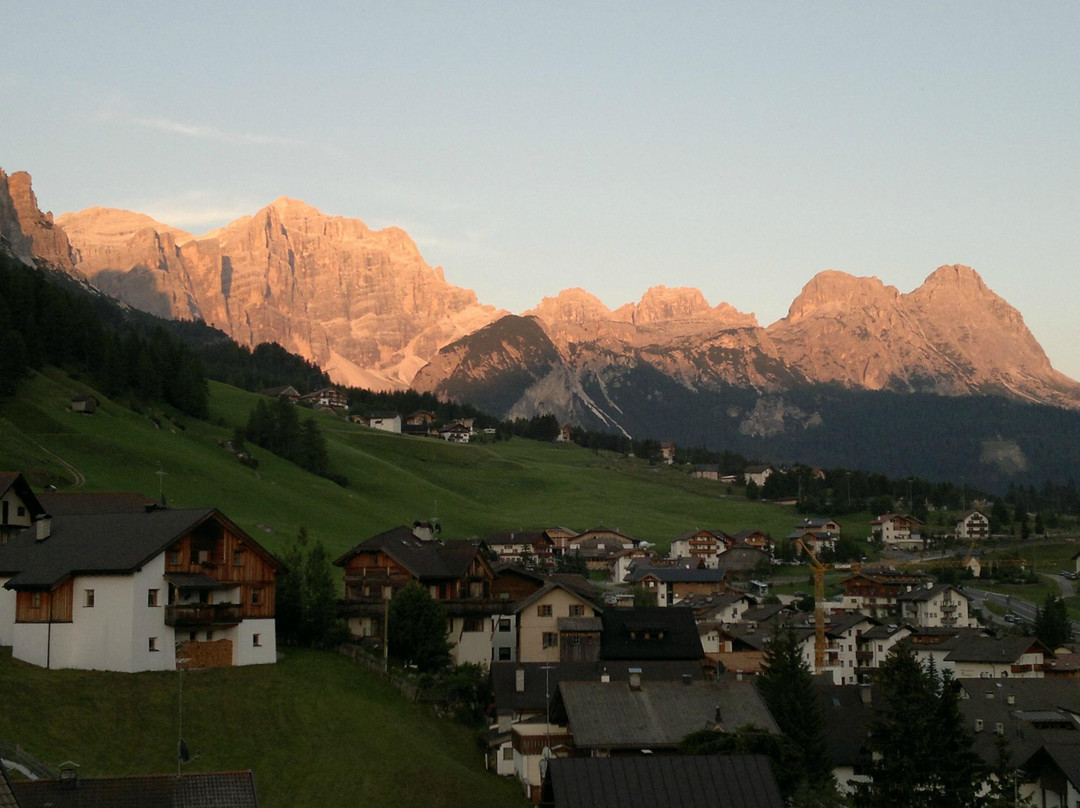 圣卡夏诺酒店住宿-Hotel Conturines In Alta Badia