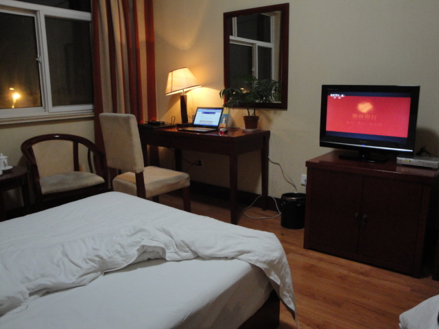 正大商务酒店-客卧