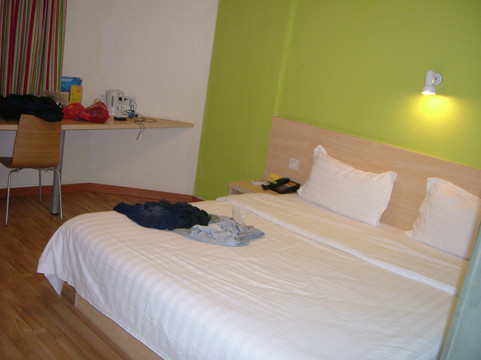 嘉舍美学酒店（南昌火车站八一广场店）主图