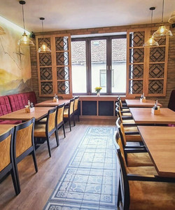 GARLIC bites and tales餐厅图片