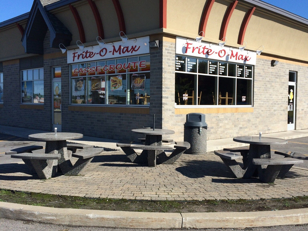 Saint-Roch-de-Richelieu餐馆和美食-Frite-O-Max