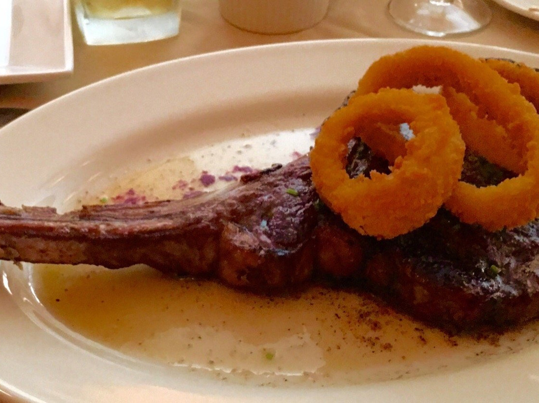 沃瓦托萨餐馆和美食-Eddie Martini's