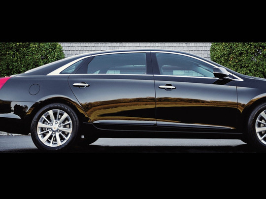 B P & L Executive Fleets, Airport & Cruise Transfers.