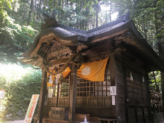 Kamochiji Shrine-日野町必去景点