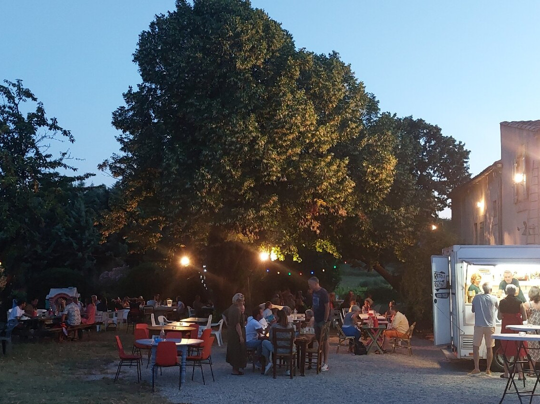 Domaine Saint Apollinaire-Puymeras必去景点