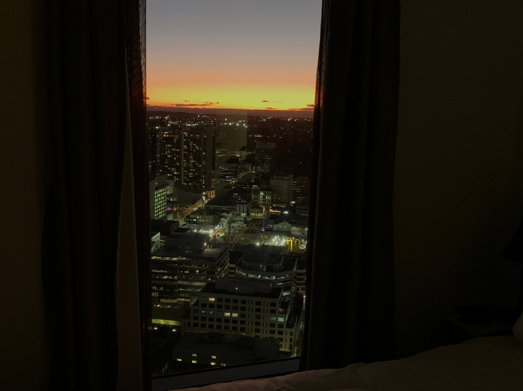 Meriton Suites George Street, Parramatta主图
