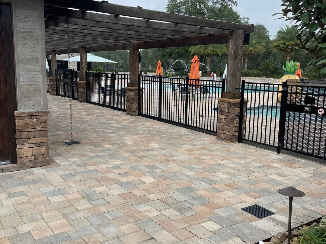 Black Prong Resort主图