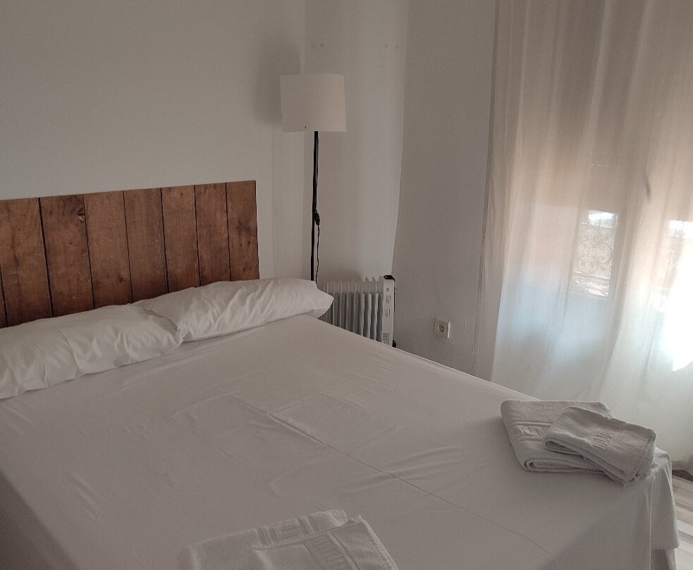 Estatua de Miguel de Cervantes-托莱多必去景点