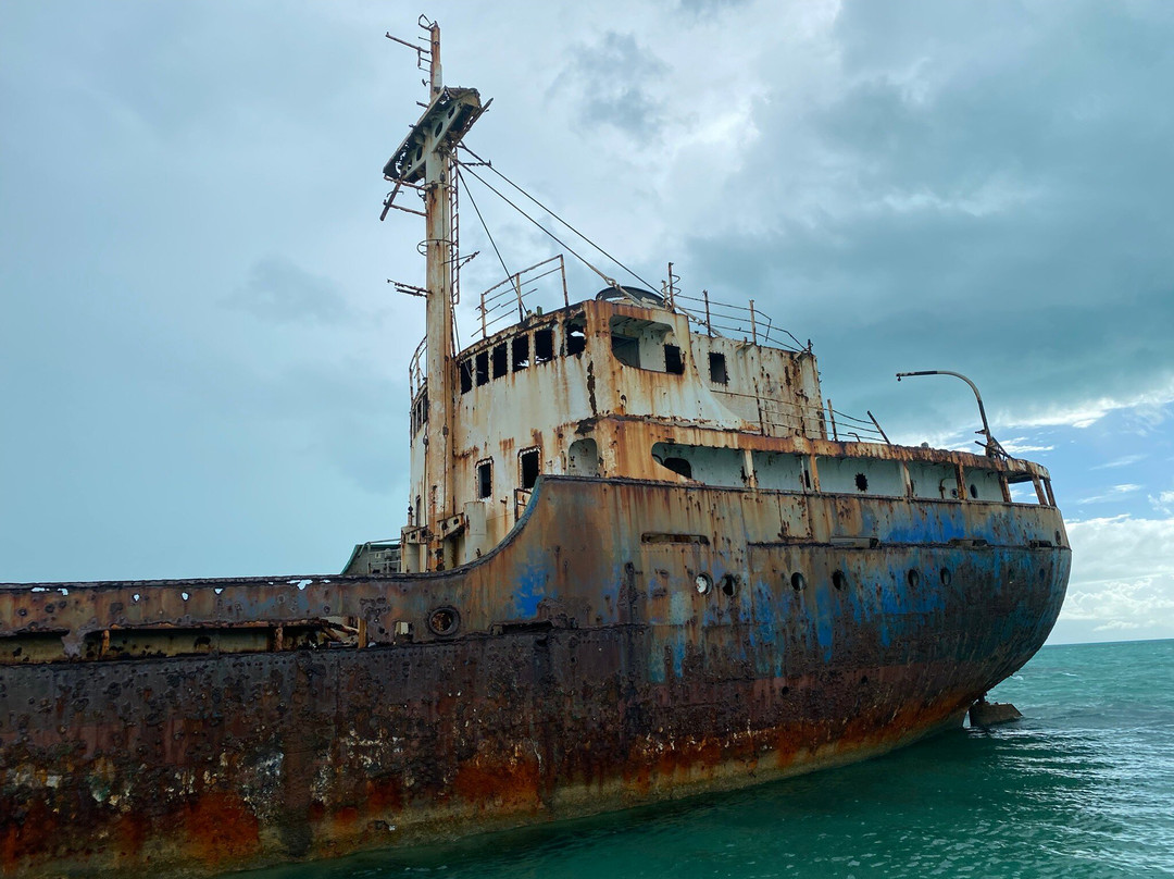 Moana Charters-普罗维登西亚莱斯必去景点