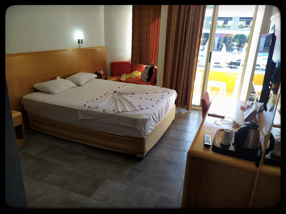 Senza Grand Santana Hotel主图