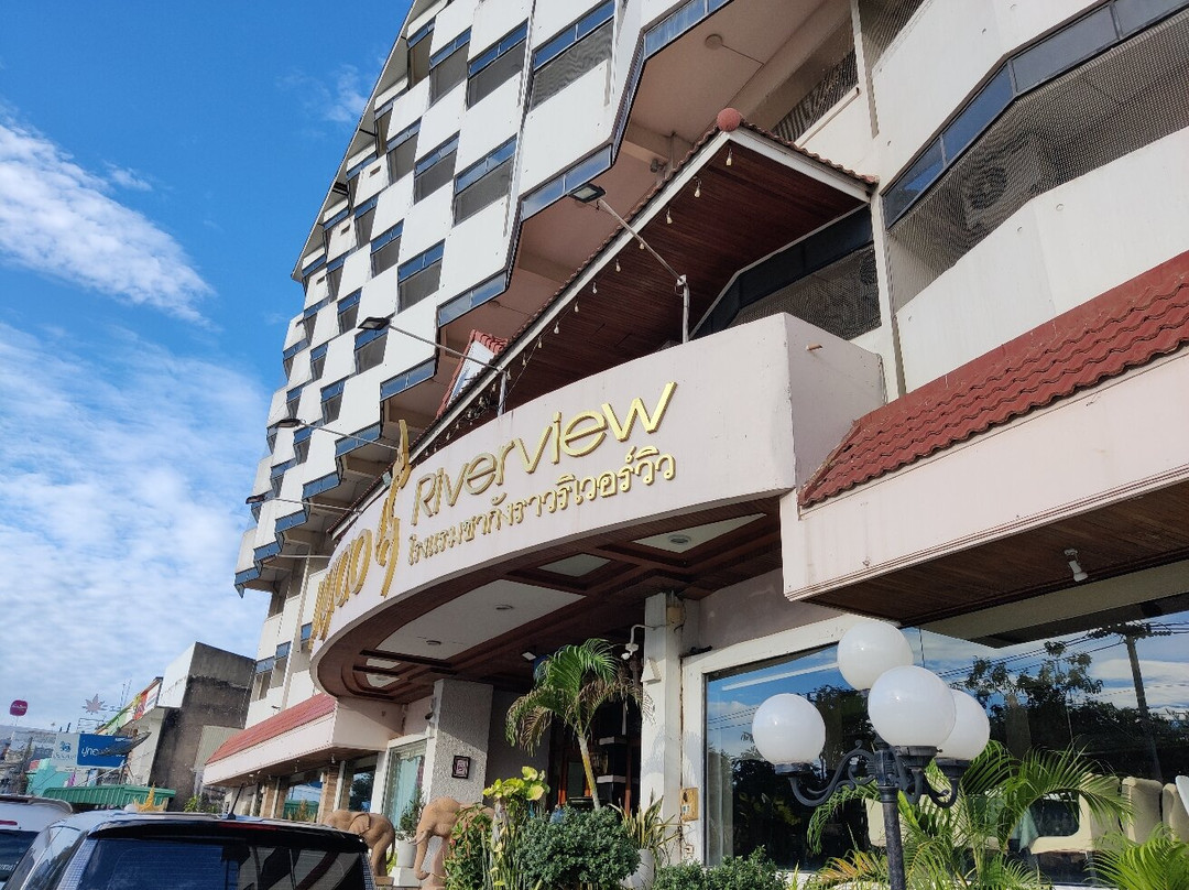 查坤格劳江景酒店主图
