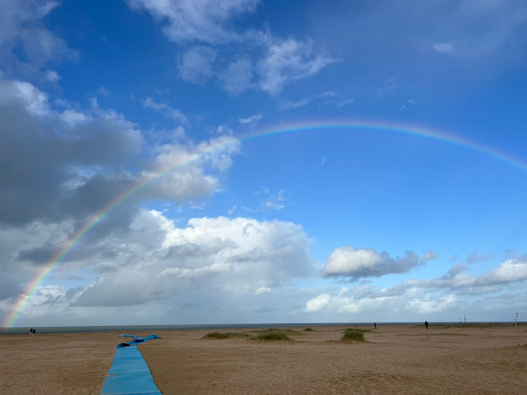 Ouistreham Beach景点图片