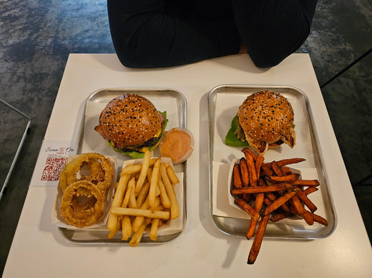 On It Burgers Kenmore