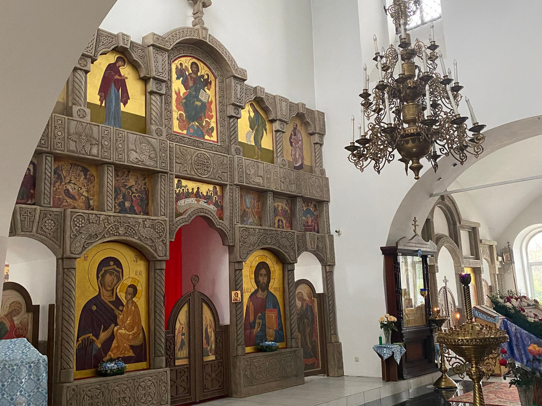 Tikhvino-Onufriyevskaya Church景点图片