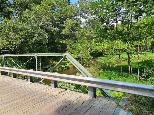 Green Road Bridge-White Hall必去景点