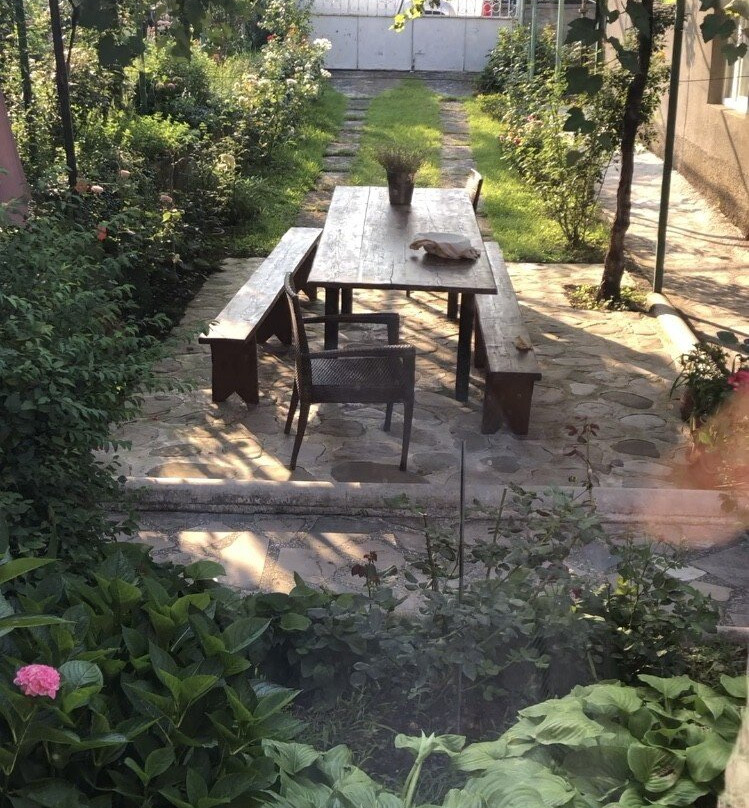 Milorava's Guest House & Wine Cellar主图