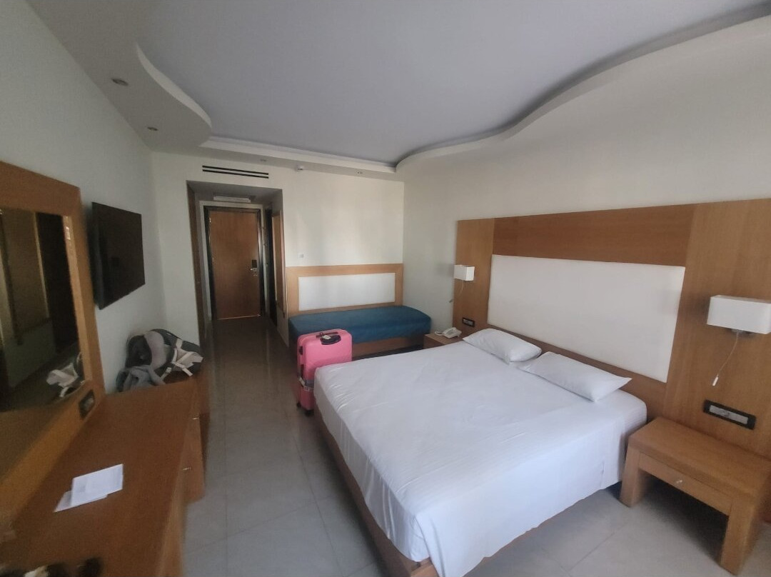 Oceanis Beach Hotel主图
