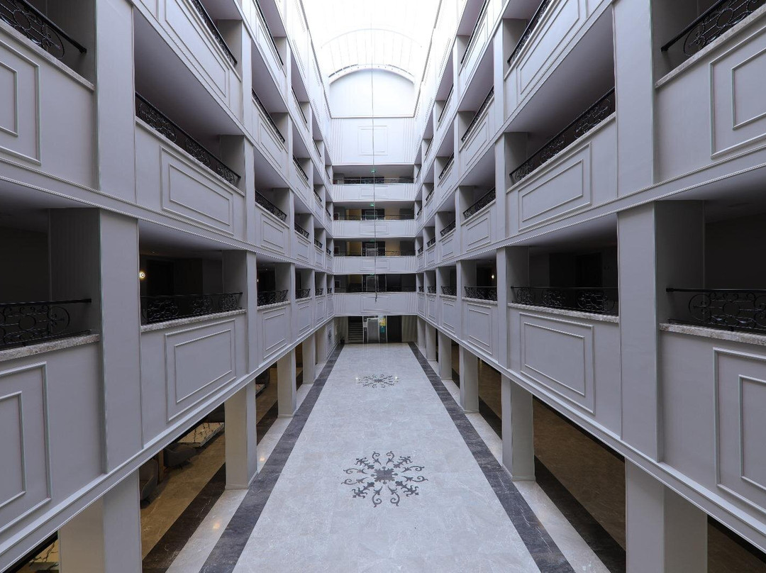 Grand Berti Hotel主图