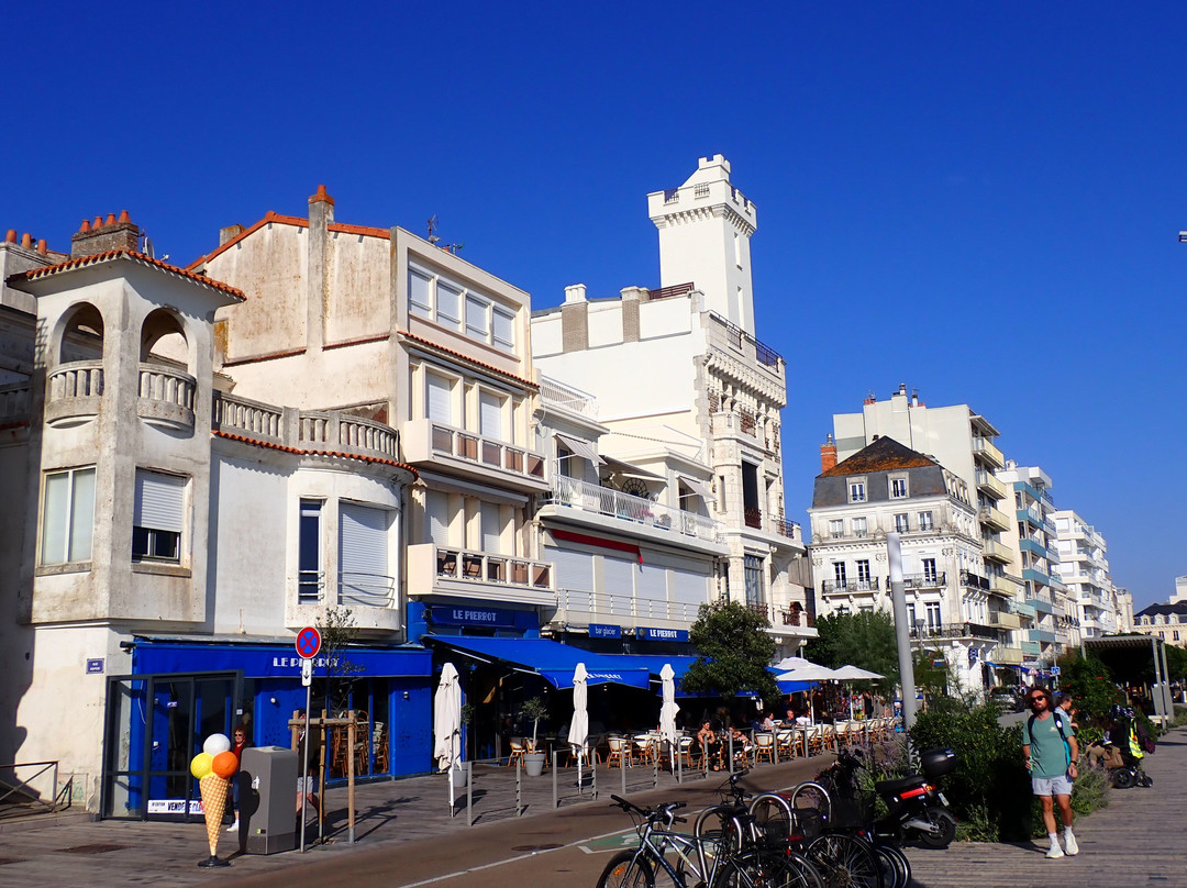 Promenade du Remblai景点图片