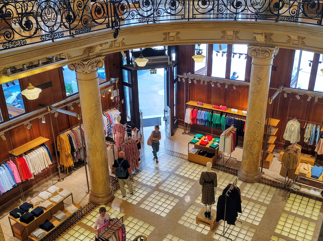 Palazzo Mincuzzi-巴里必去景点