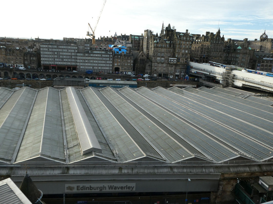 Edinburgh Waverley Station景点图片
