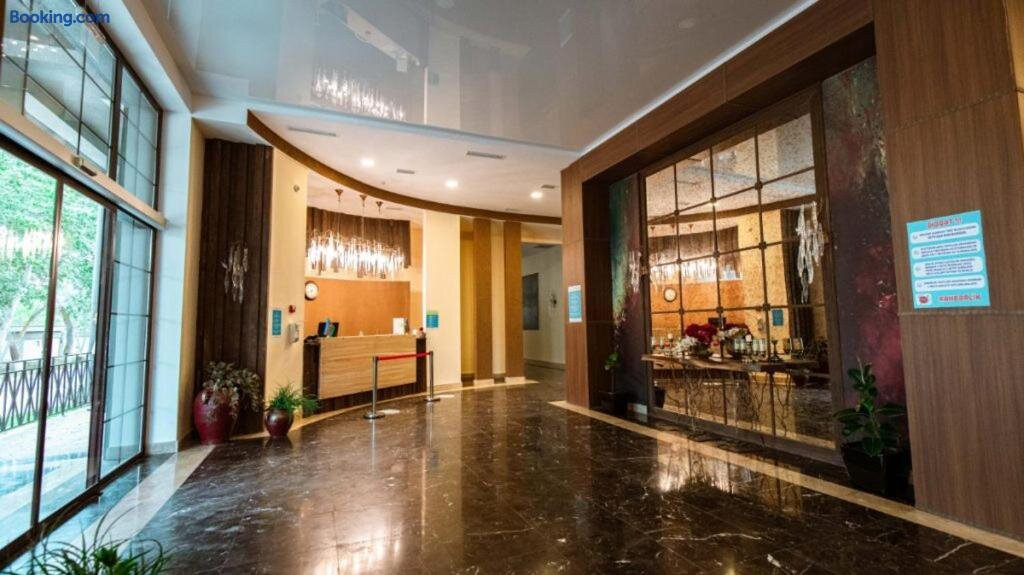 Vogue Hotel Resort And Spa - Nabran