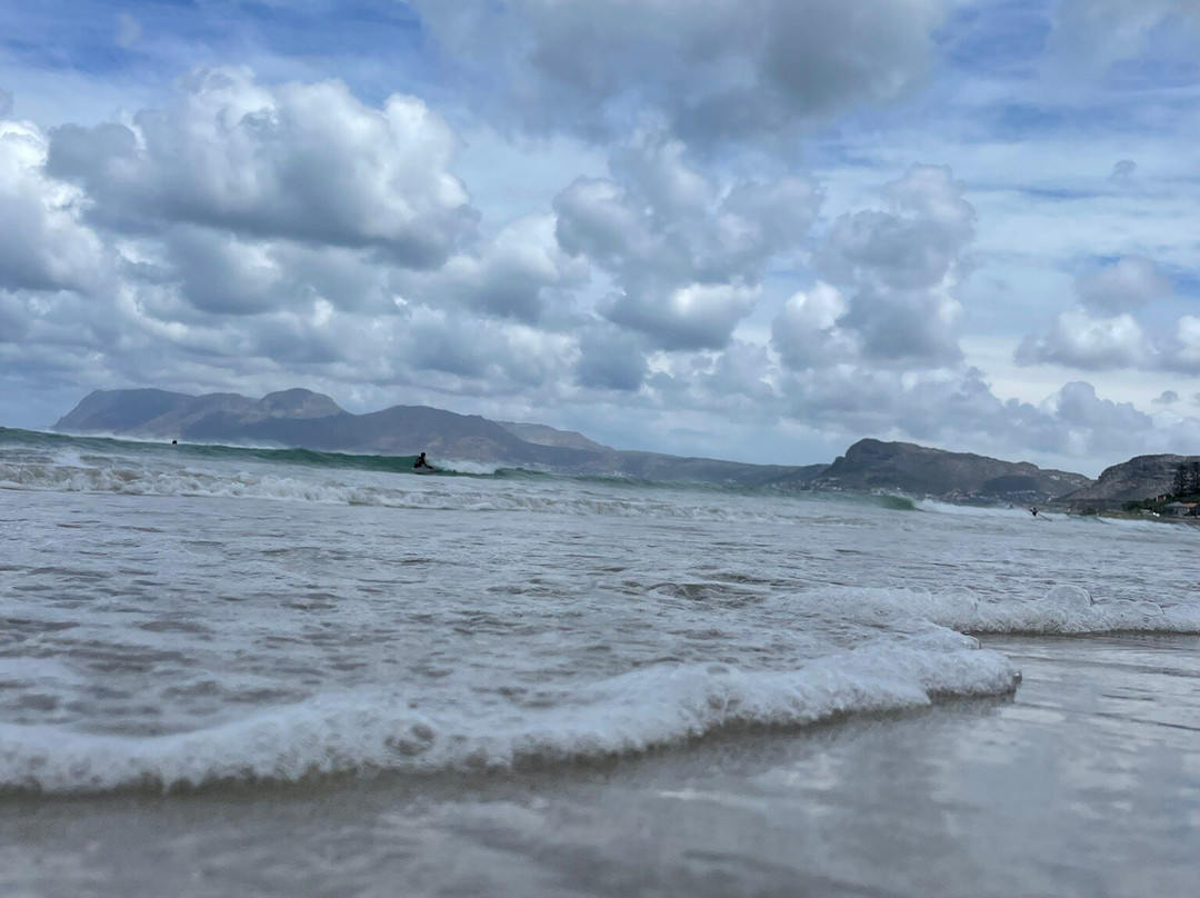 Muizenberg Beach景点图片