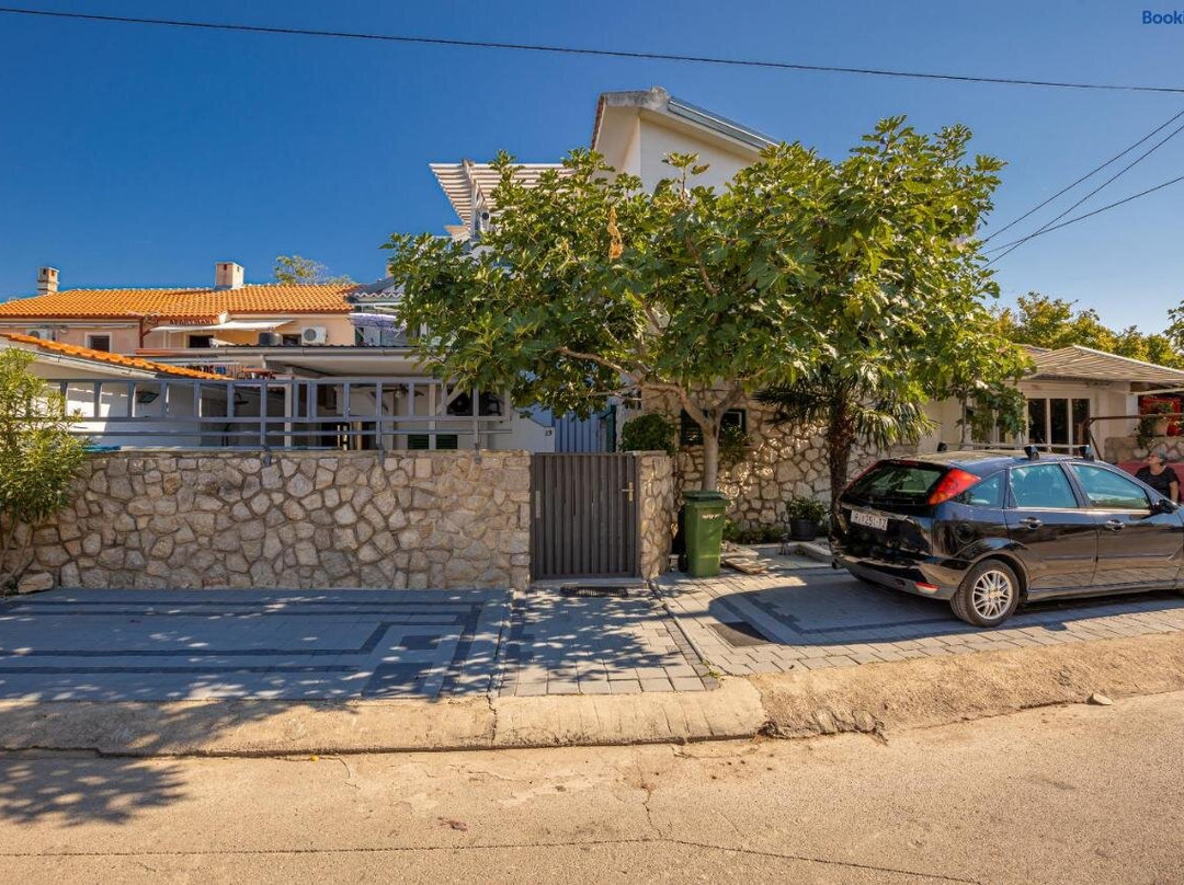 Apartments Lapis