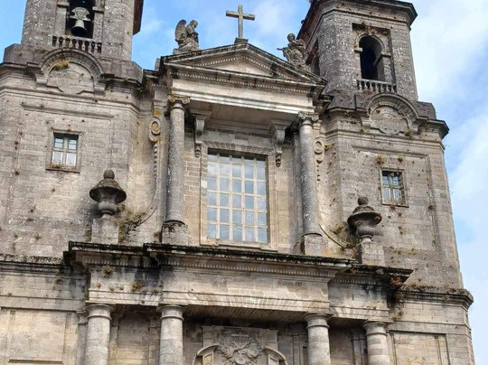 Iglesia de San Francisco-圣地亚哥德孔波斯特拉必去景点