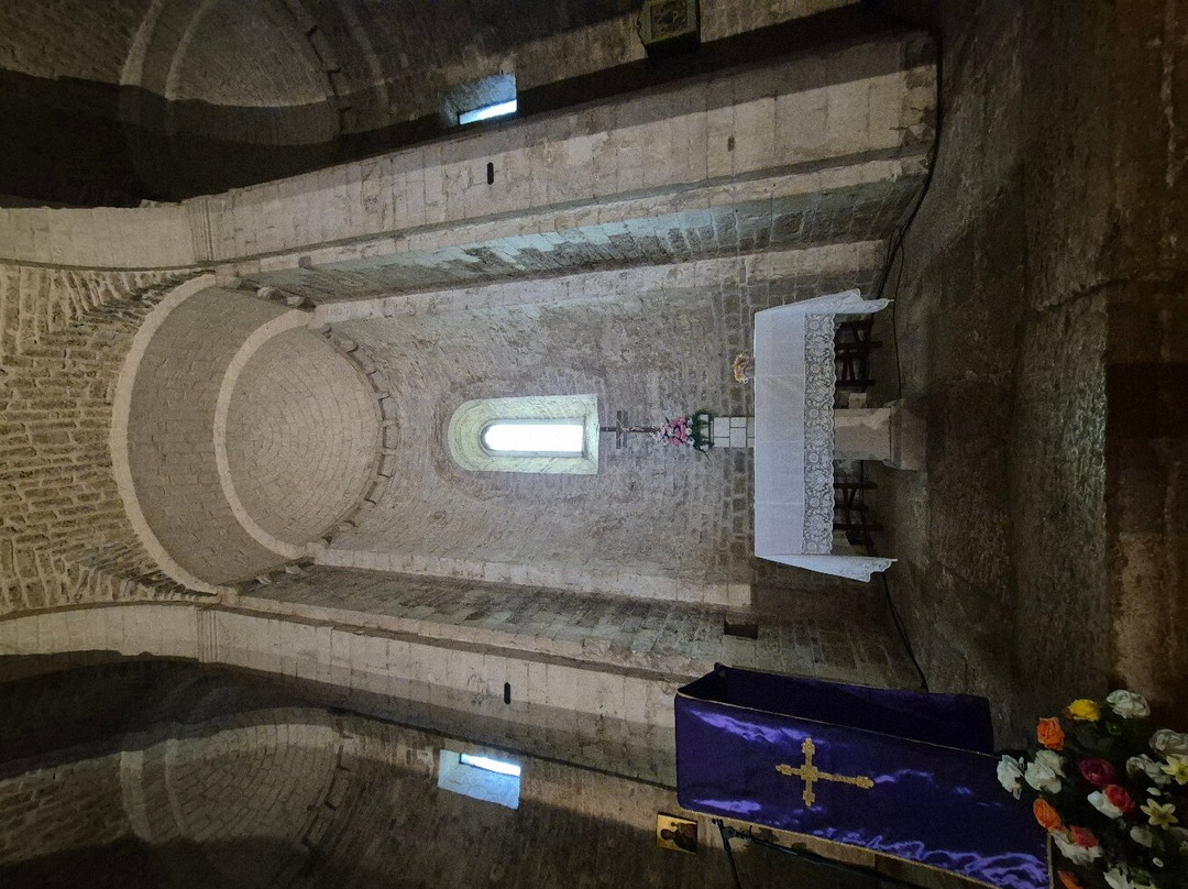 Abbazia di San Vittore delle Chiuse-Genga必去景点
