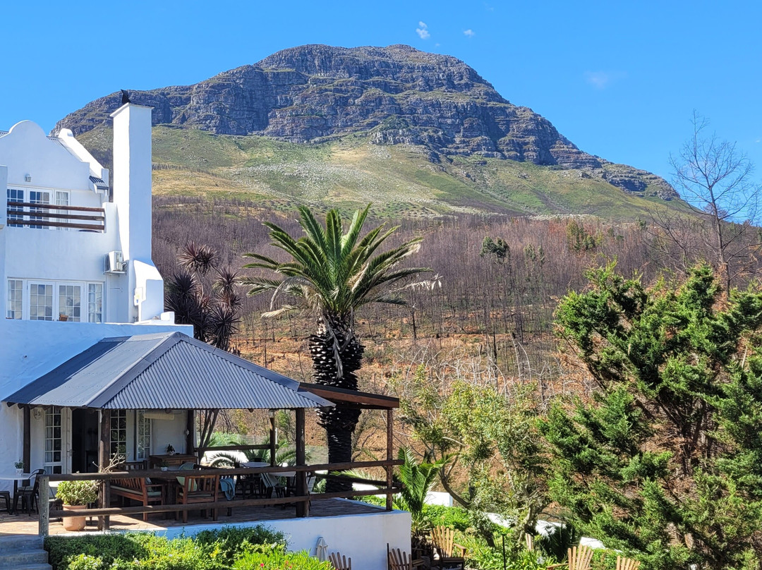 德莫伦宾馆主图