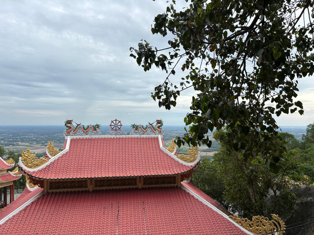 Hang Pagoda景点图片