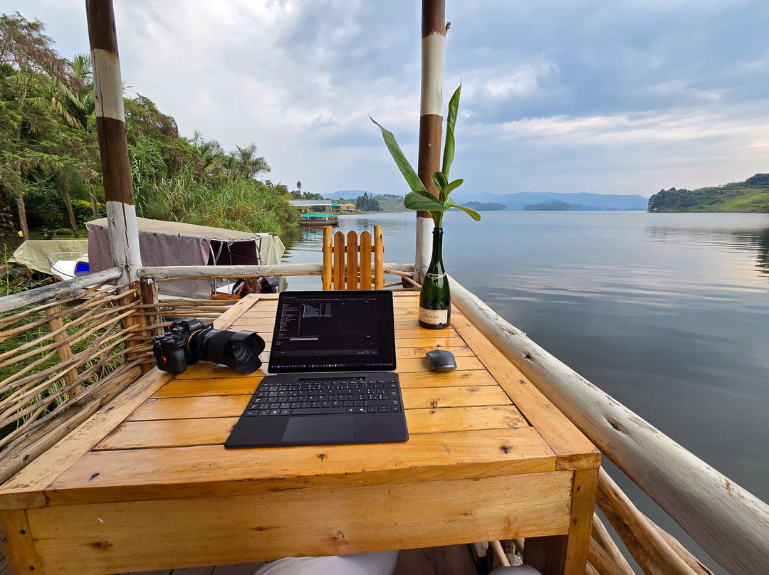 Lake Bunyonyi Rock Resort主图