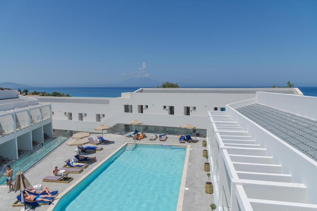 Mirage Bleu Hotel-泳池