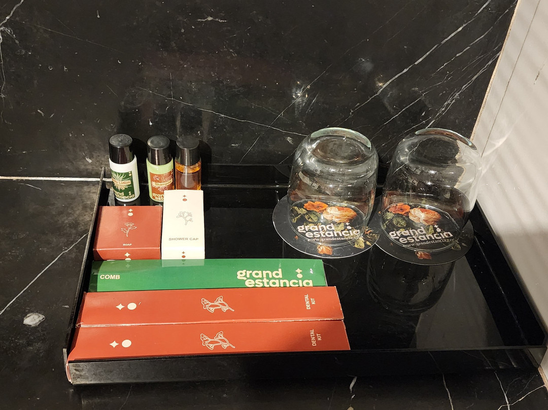 GRT大埃斯坦西亚酒店主图