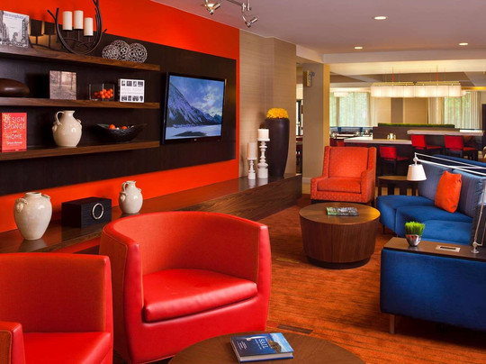 Spark By Hilton Birmingham Colonnade主图