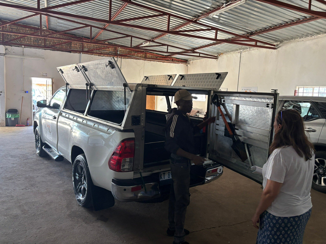 Advanced 4x4 Car Hire-温德和克必去景点