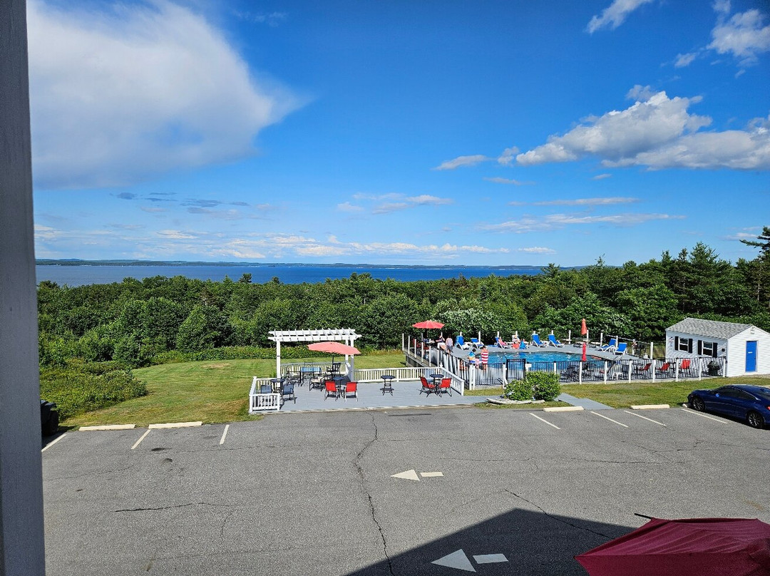 Acadia Ocean View Hotel主图