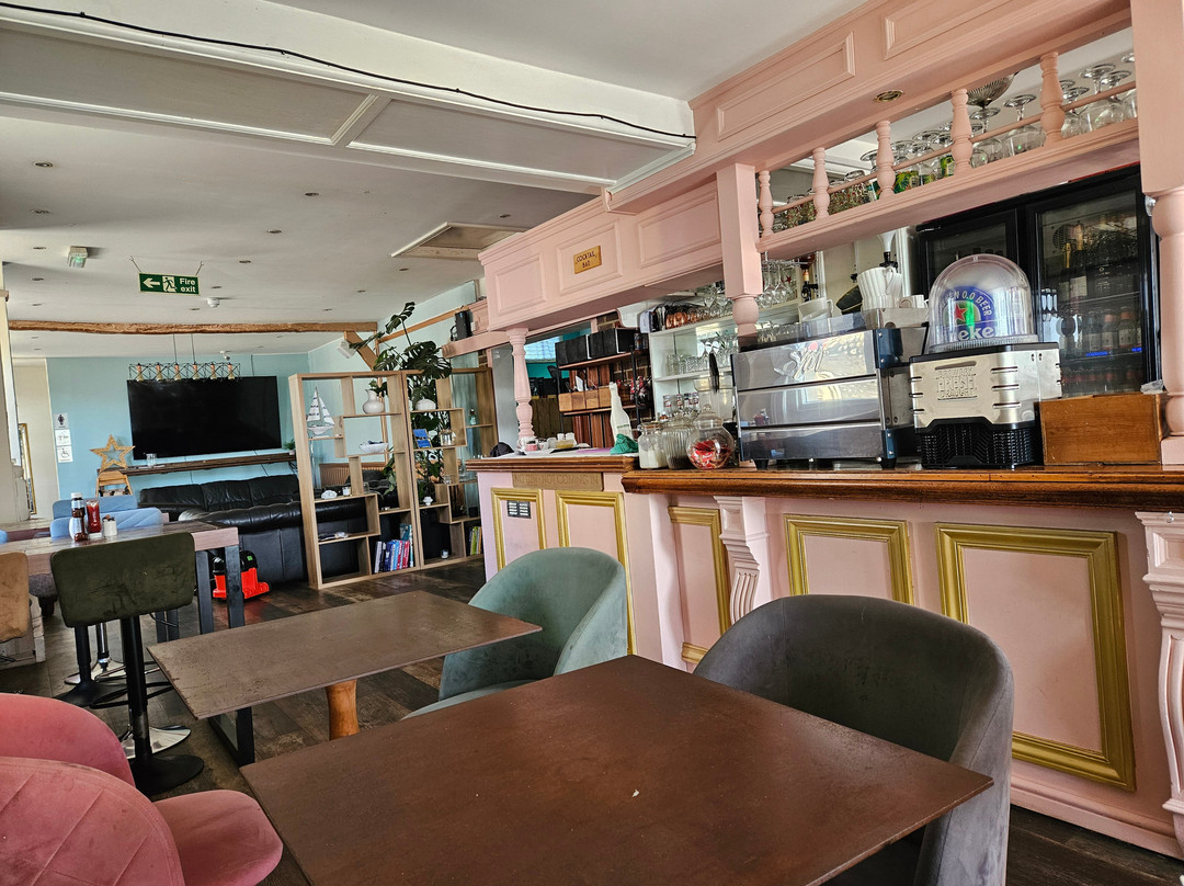 Beach Green Hotel主图