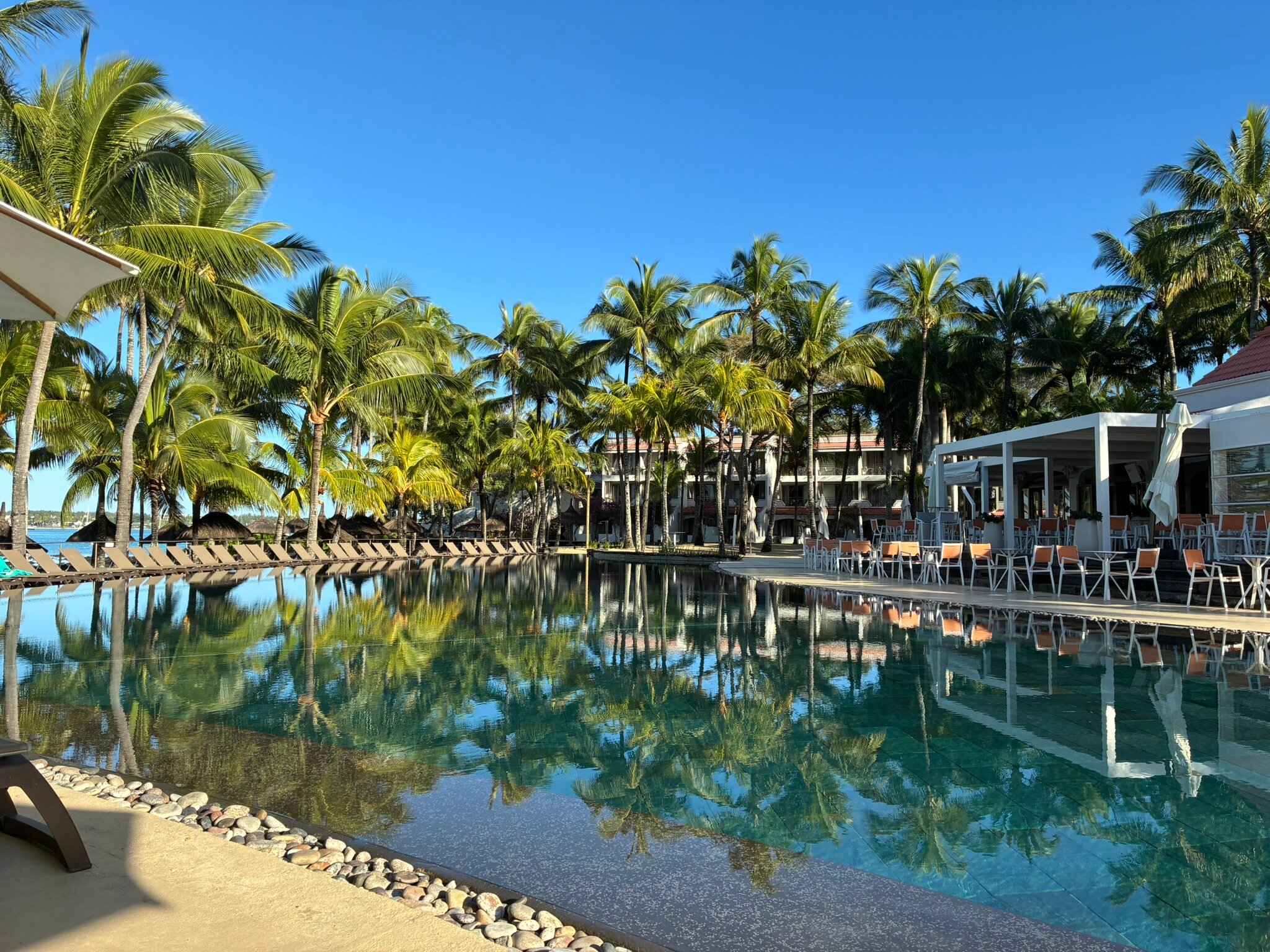 Mauricia Beachcomber Resort & Spa-泳池